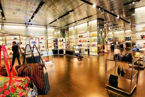 PRADA OUTLET (SPACE) (2024) All You Need to 